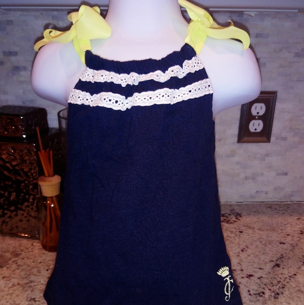 **LIKE NEW** 2 pc Juicy Couture short set 18-24m